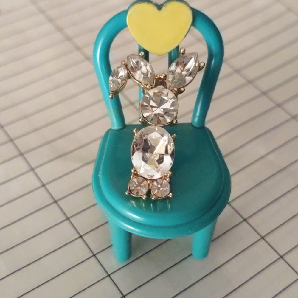 Crystal Bunny Rabbit Pin - Picture 4 of 15